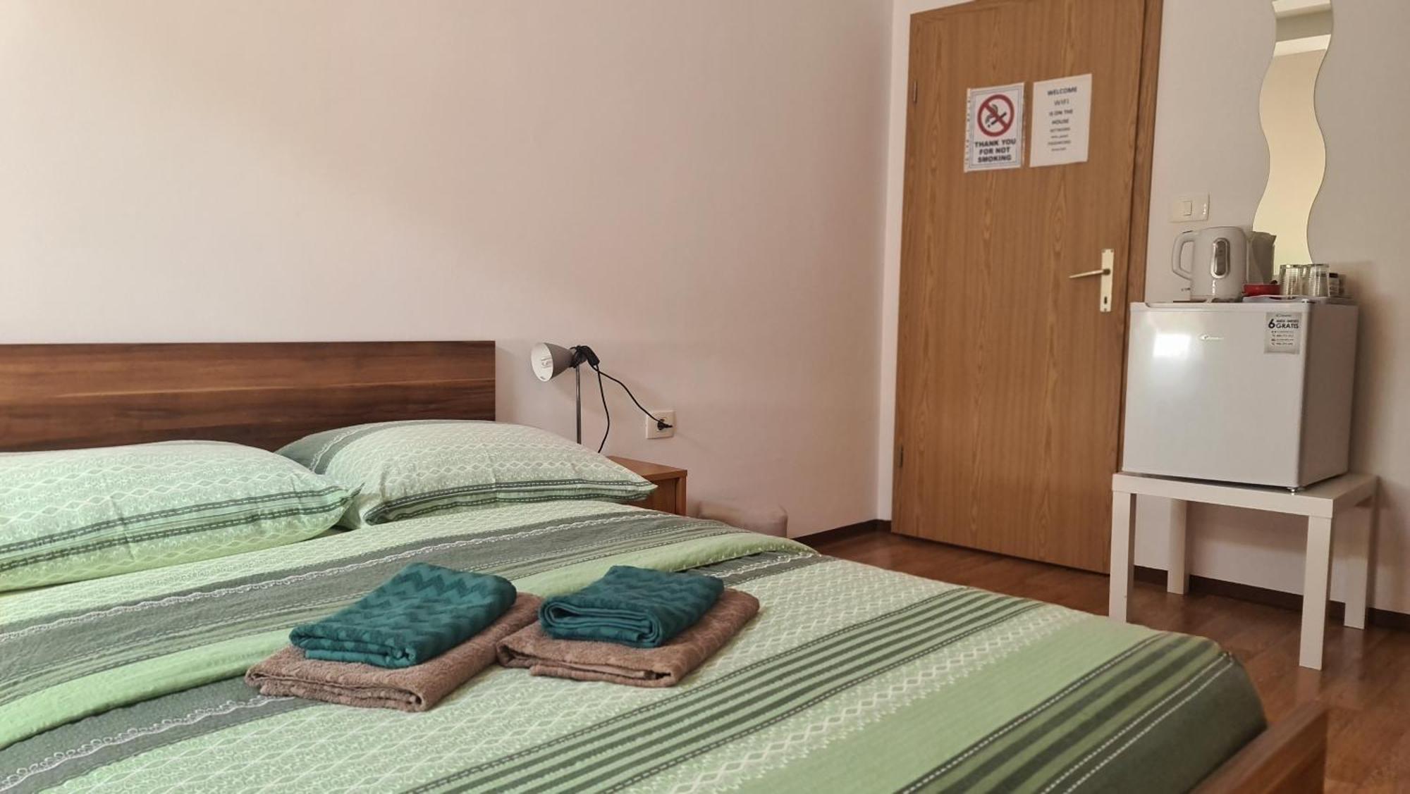 Brne Rooms Postojna Extérieur photo